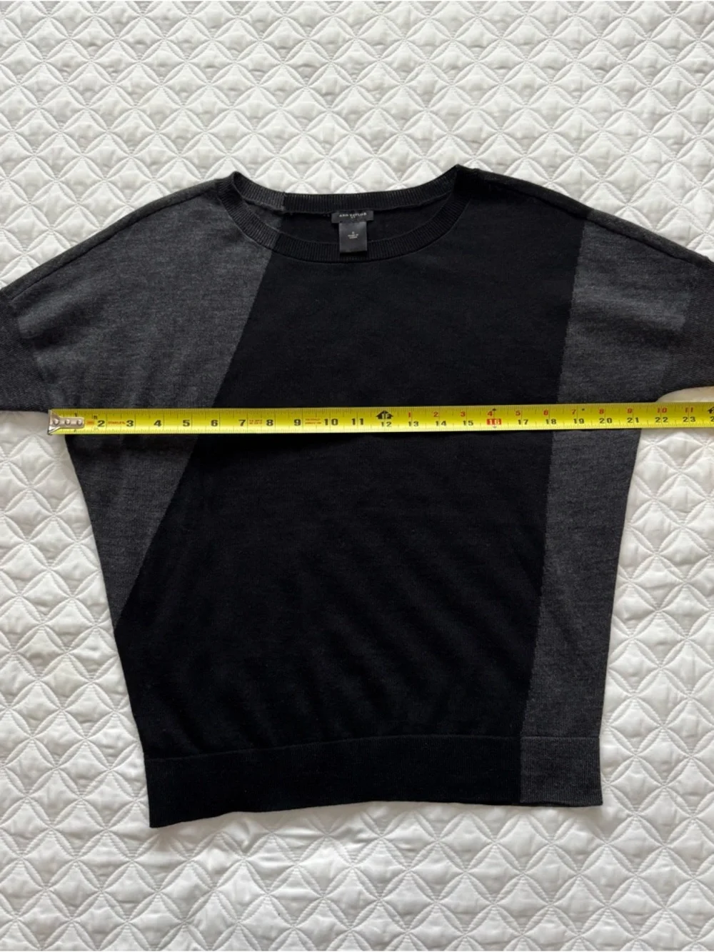 Ann Taylor Factory Black Gray Colorblock Wool Blend Short Sleeve Sweater Size S